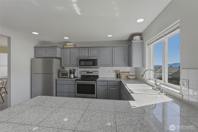 2217 Michael Brooke, Wenatchee, WA 98801