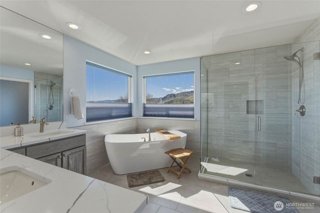 2217 Michael Brooke, Wenatchee, WA 98801