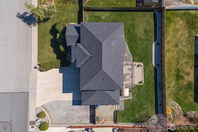 2217 Michael Brooke, Wenatchee, WA 98801