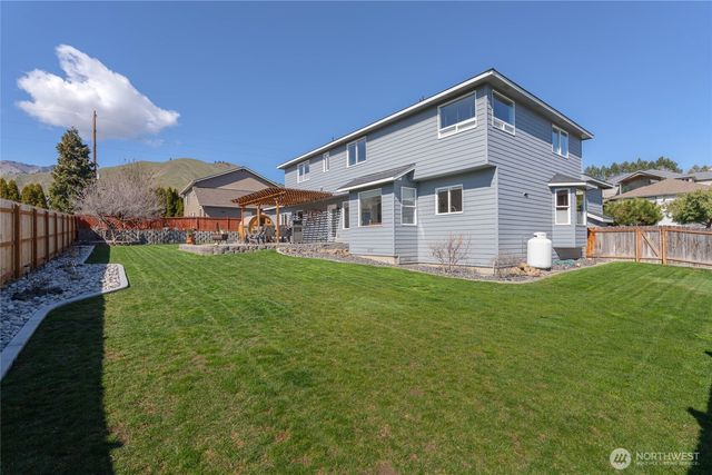 2217 Michael Brooke, Wenatchee, WA 98801