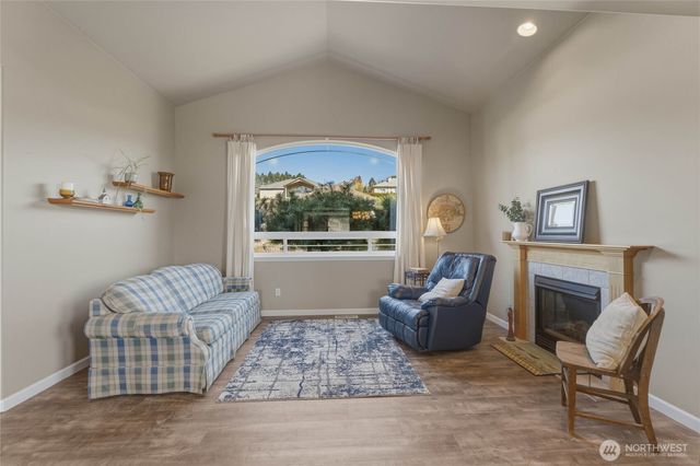 2217 Michael Brooke, Wenatchee, WA 98801