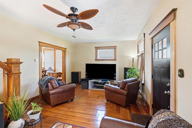 709 Oak Avenue, Wyoming, OH 45215