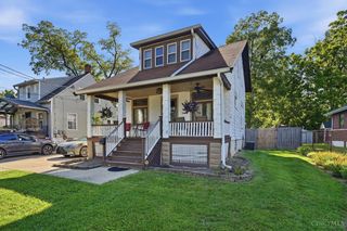 709 Oak Avenue, Wyoming, OH 45215