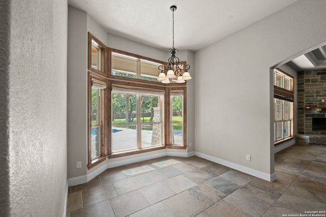 172 Bobby Lynn, Adkins, TX 78101