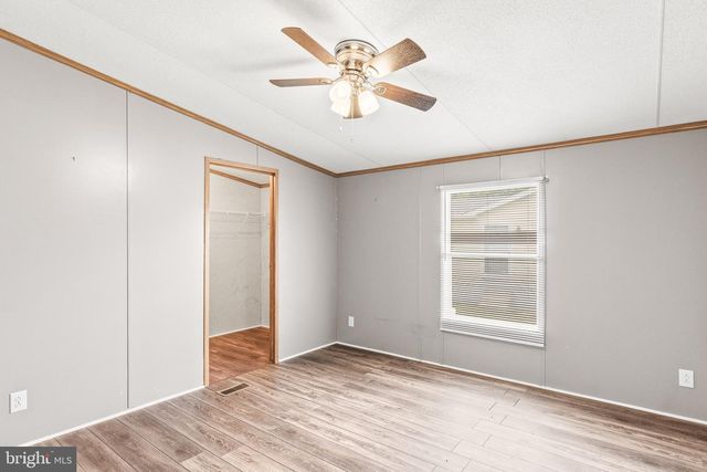 29 HAMPSHIRE DR, New Oxford, PA 17350