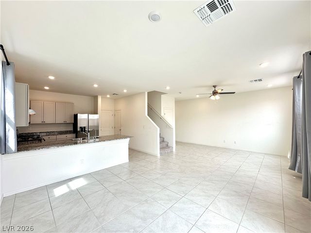 9568 Granville Bridge Street, Las Vegas, NV 89139