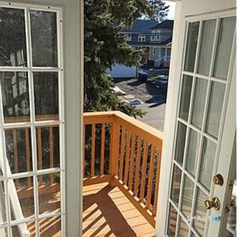 5 Durando Place, Bridgeport, CT 06605