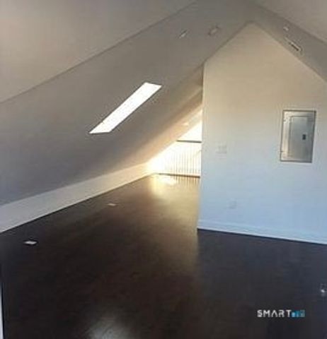 5 Durando Place, Bridgeport, CT 06605