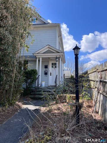 5 Durando Place, Bridgeport, CT 06605