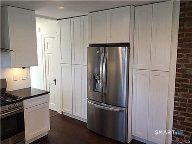 5 Durando Place, Bridgeport, CT 06605