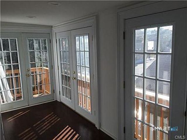 5 Durando Place, Bridgeport, CT 06605