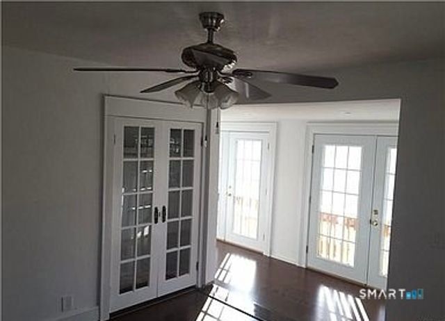 5 Durando Place, Bridgeport, CT 06605