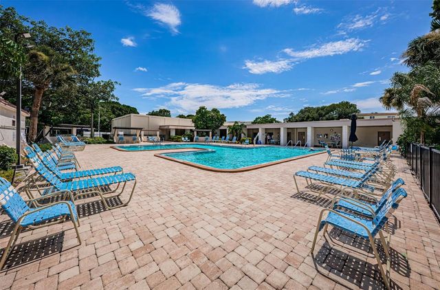 5725 80TH STREET N 315, St Petersburg, FL 33709