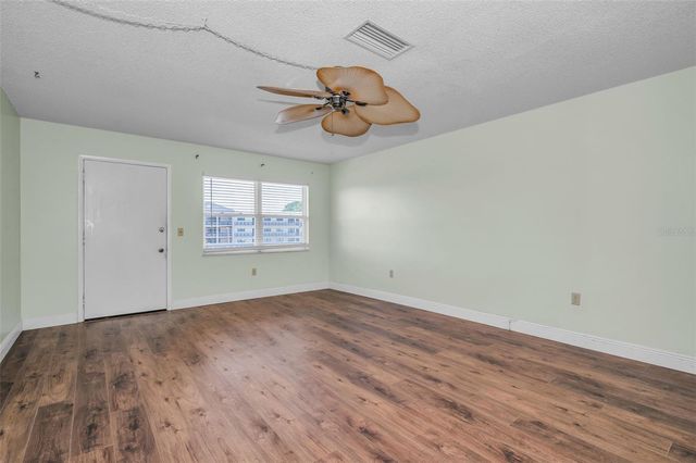 5725 80TH STREET N 315, St Petersburg, FL 33709