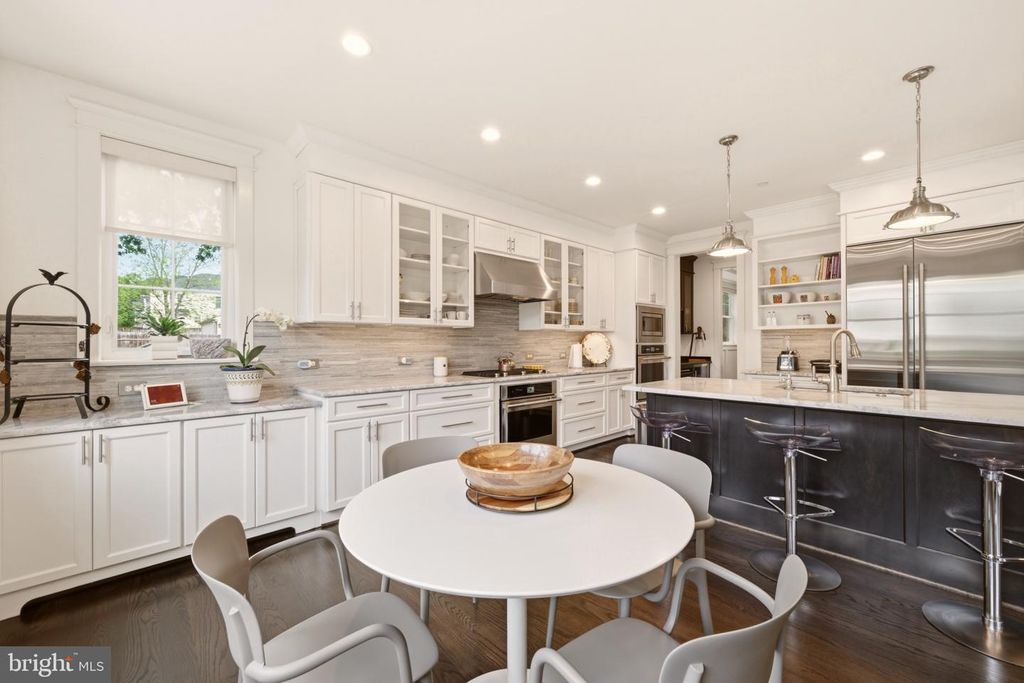 Image 15 of property listing at 4415 COLCHESTER DR, Kensington, MD 20895