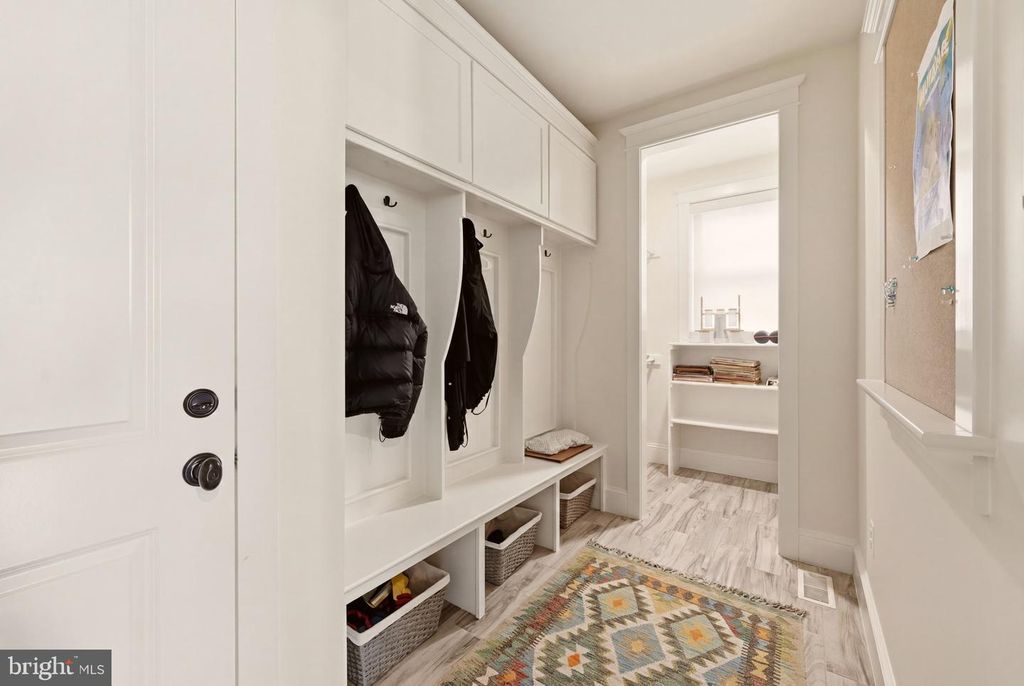 Image 17 of property listing at 4415 COLCHESTER DR, Kensington, MD 20895