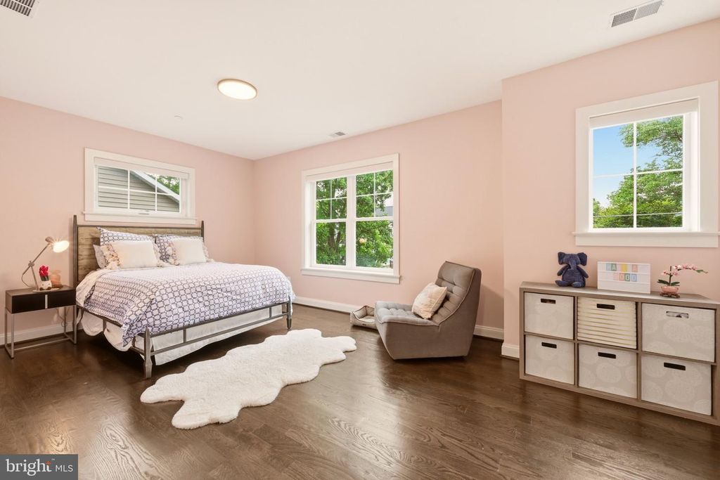 Image 26 of property listing at 4415 COLCHESTER DR, Kensington, MD 20895