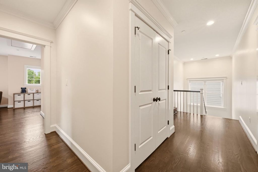 Image 29 of property listing at 4415 COLCHESTER DR, Kensington, MD 20895