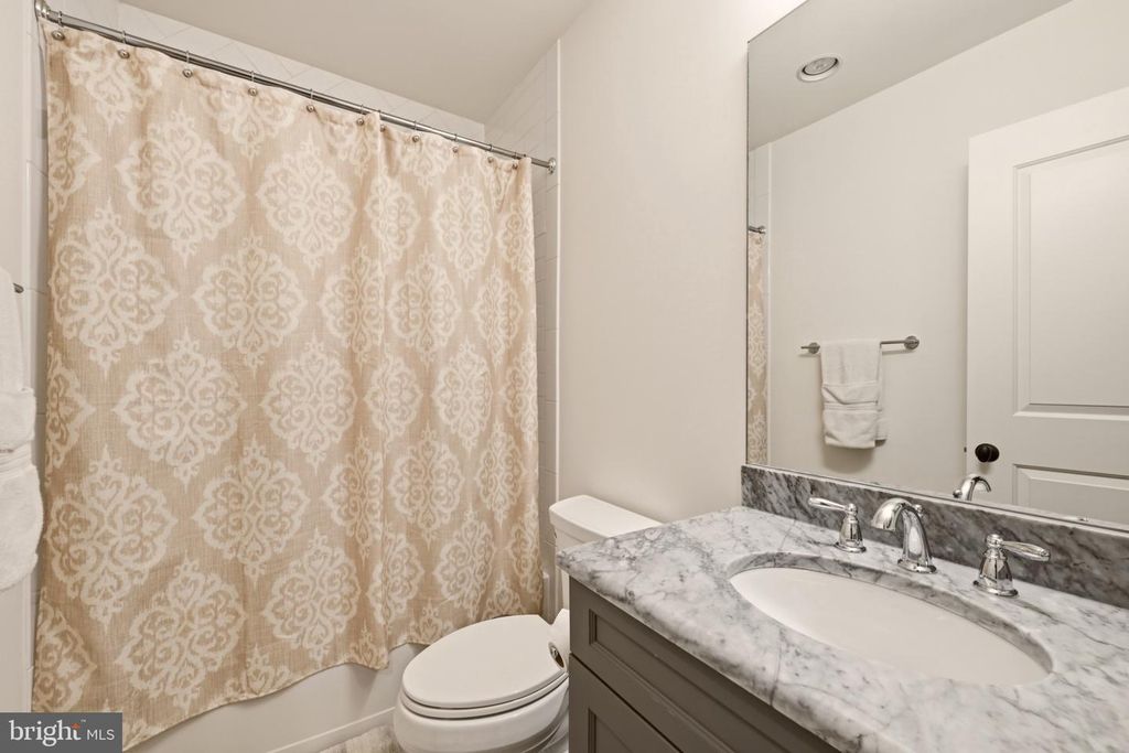 Image 32 of property listing at 4415 COLCHESTER DR, Kensington, MD 20895