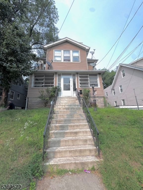 30 Harding Ter, Irvington Twp., NJ 07111