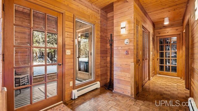 6223 Cr 513 T Road, Rapid River, MI 49878