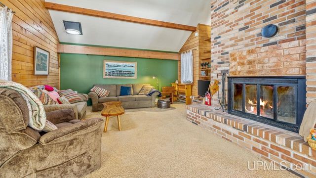 6223 Cr 513 T Road, Rapid River, MI 49878