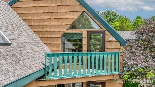 6223 Cr 513 T Road, Rapid River, MI 49878