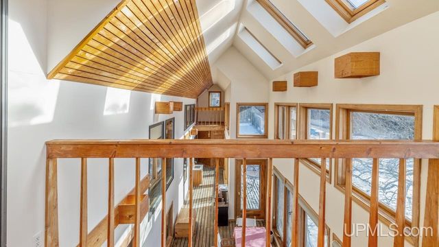 6223 Cr 513 T Road, Rapid River, MI 49878