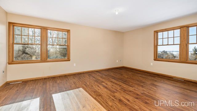 6223 Cr 513 T Road, Rapid River, MI 49878