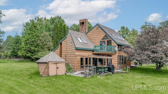 6223 Cr 513 T Road, Rapid River, MI 49878