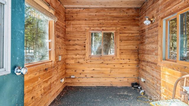 6223 Cr 513 T Road, Rapid River, MI 49878