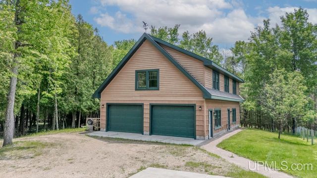 6223 Cr 513 T Road, Rapid River, MI 49878