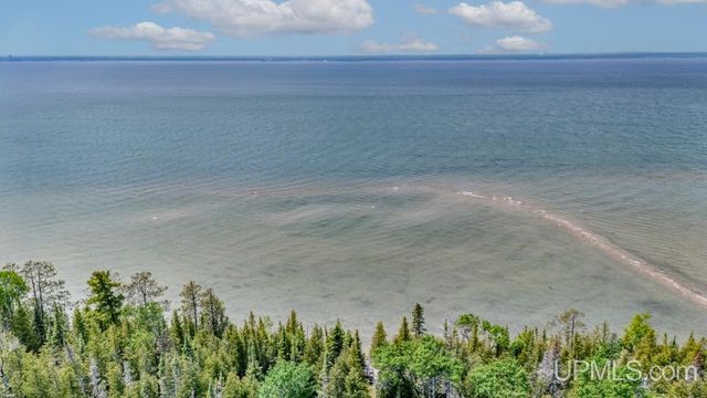 6223 Cr 513 T Road, Rapid River, MI 49878