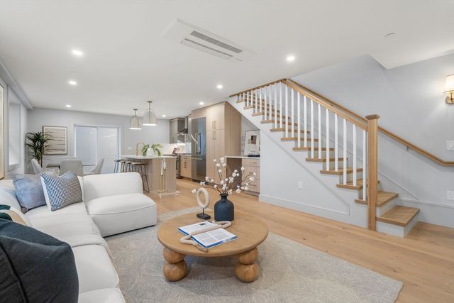 37 Pearl Street 4, Boston, MA 02125