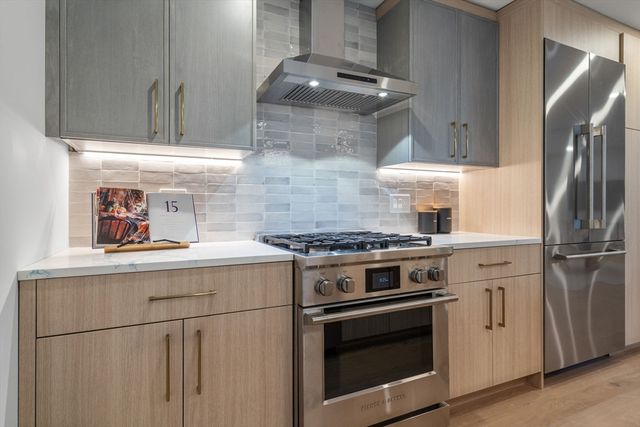 37 Pearl Street 4, Boston, MA 02125