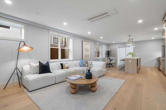 37 Pearl Street 4, Boston, MA 02125