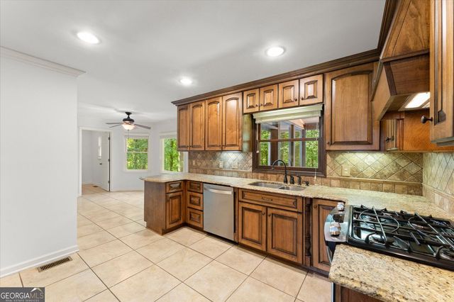 3201 Country Club Court NW, Kennesaw, GA 30144