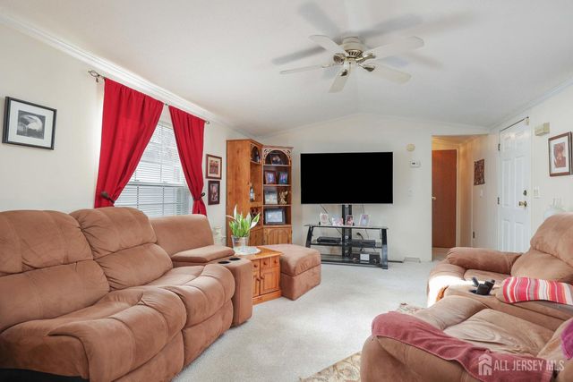 10 Twain Road, North Brunswick, NJ 08902