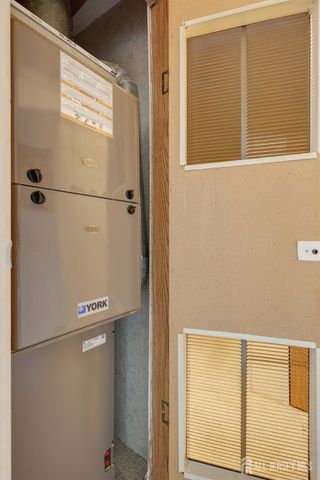 10 Twain Road, North Brunswick, NJ 08902