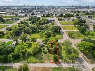 428 2nd Avenue N, Texas City, TX 77590