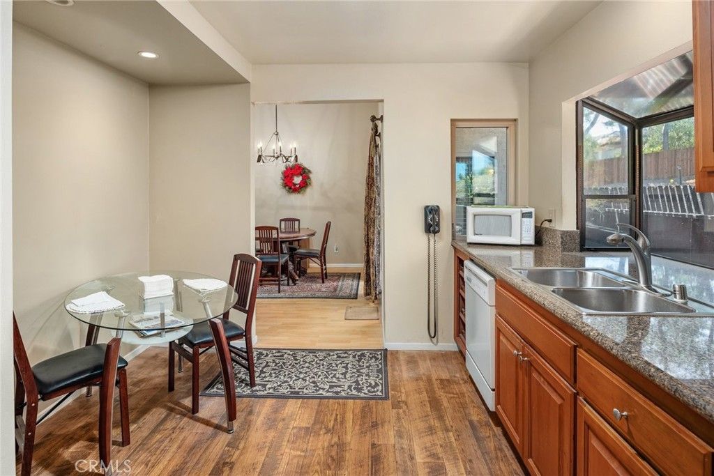 Image 16 of property listing at 1400 Market Street, Vista, CA 92084