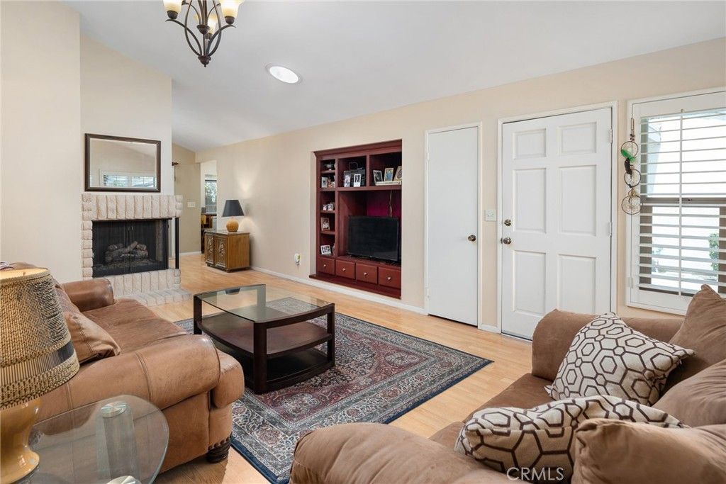 Image 8 of property listing at 1400 Market Street, Vista, CA 92084