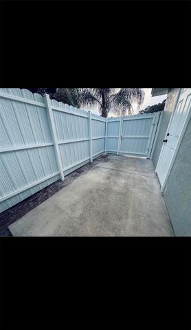 17 S SOLANDRA DRIVE, Orlando, FL 32807