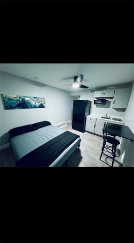 17 S SOLANDRA DRIVE, Orlando, FL 32807