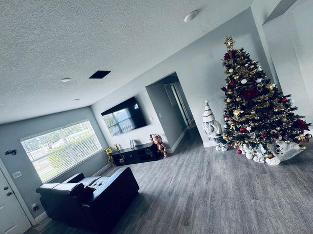 17 S SOLANDRA DRIVE, Orlando, FL 32807