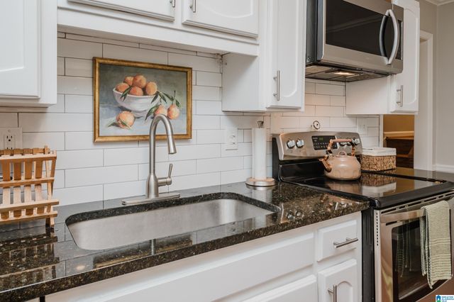 3418 TEQUESTA LANE, Hoover, AL 35226
