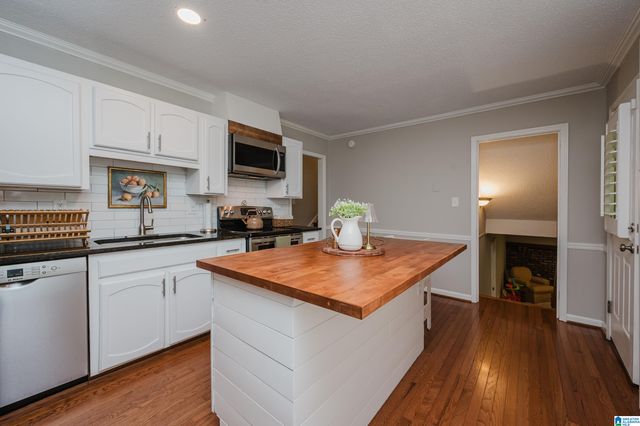 3418 TEQUESTA LANE, Hoover, AL 35226