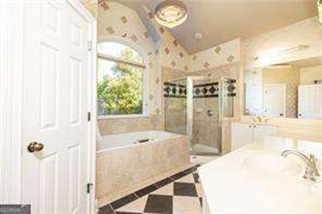 3629 Summit Oaks Drive, Roswell, GA 30075