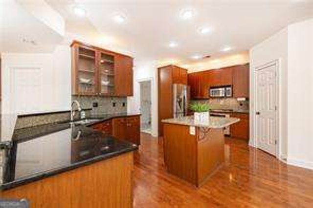 3629 Summit Oaks Drive, Roswell, GA 30075