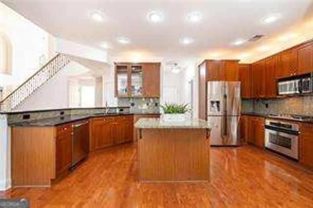 3629 Summit Oaks Drive, Roswell, GA 30075